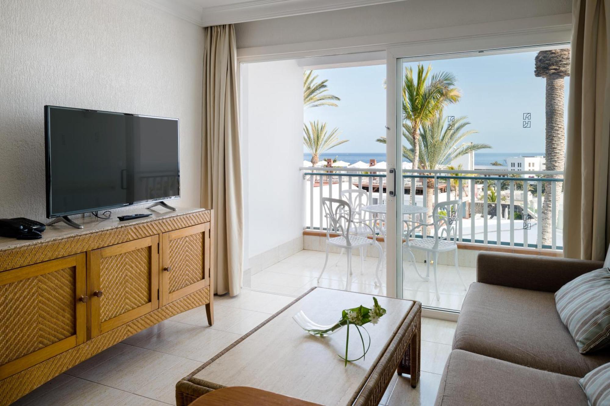 Plus Fariones Apartamentos Puerto del Carmen  Exterior foto